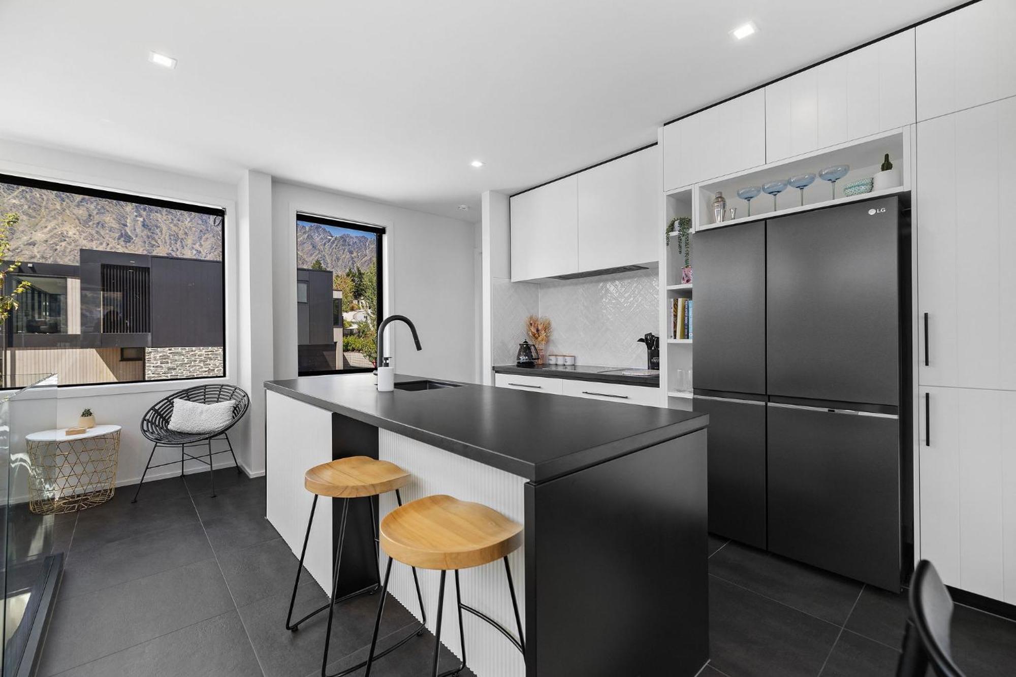 Homestead Retreat - 2 Bedroom - Lake View Queenstown Bagian luar foto