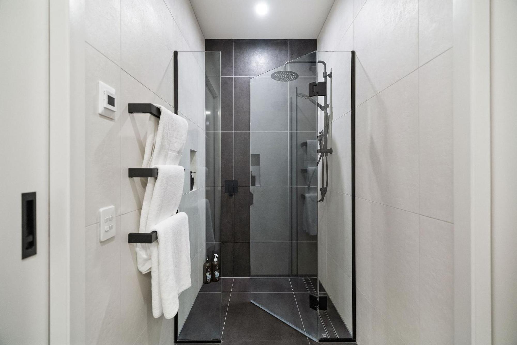 Homestead Retreat - 2 Bedroom - Lake View Queenstown Bagian luar foto