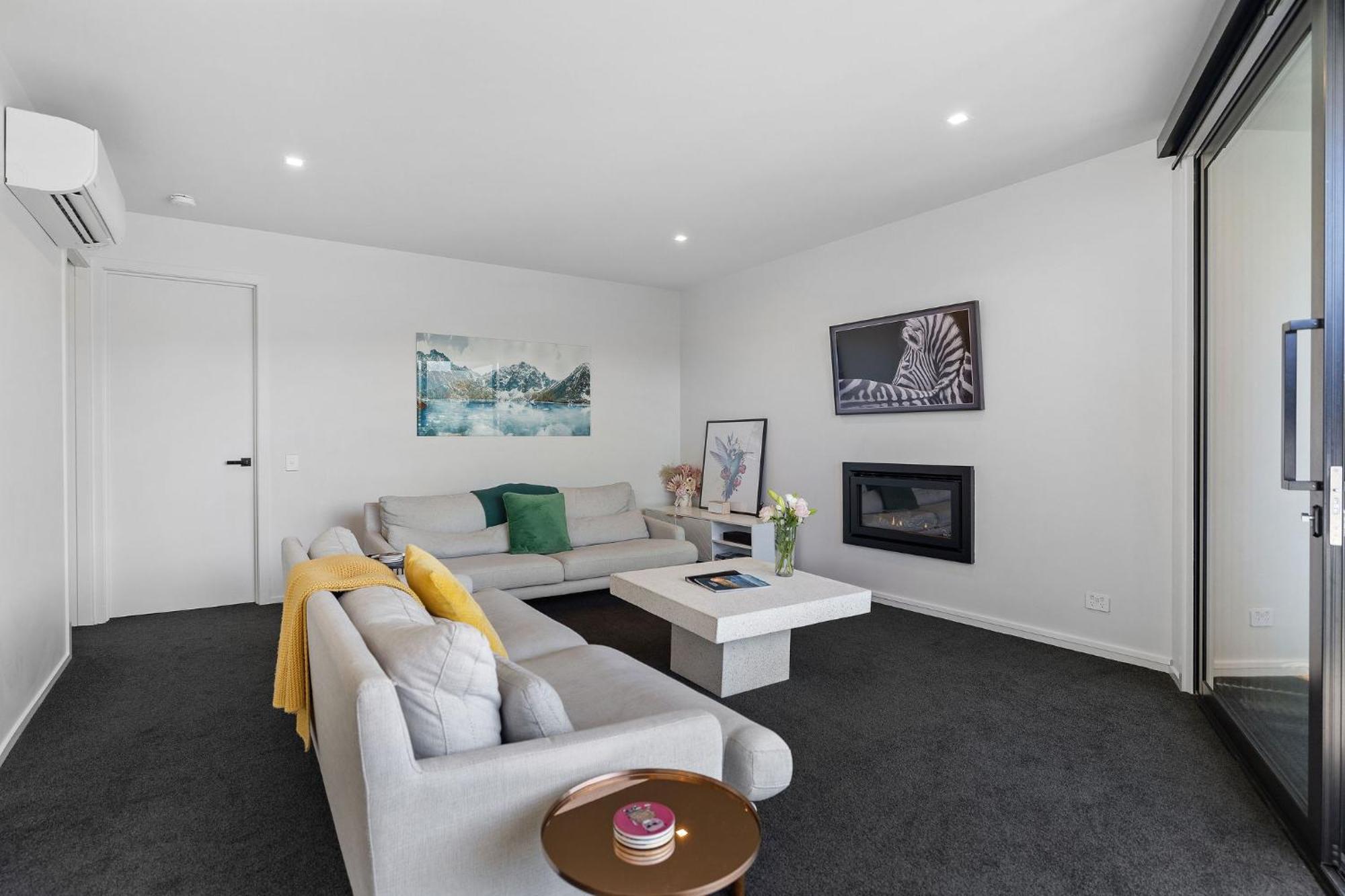 Homestead Retreat - 2 Bedroom - Lake View Queenstown Bagian luar foto