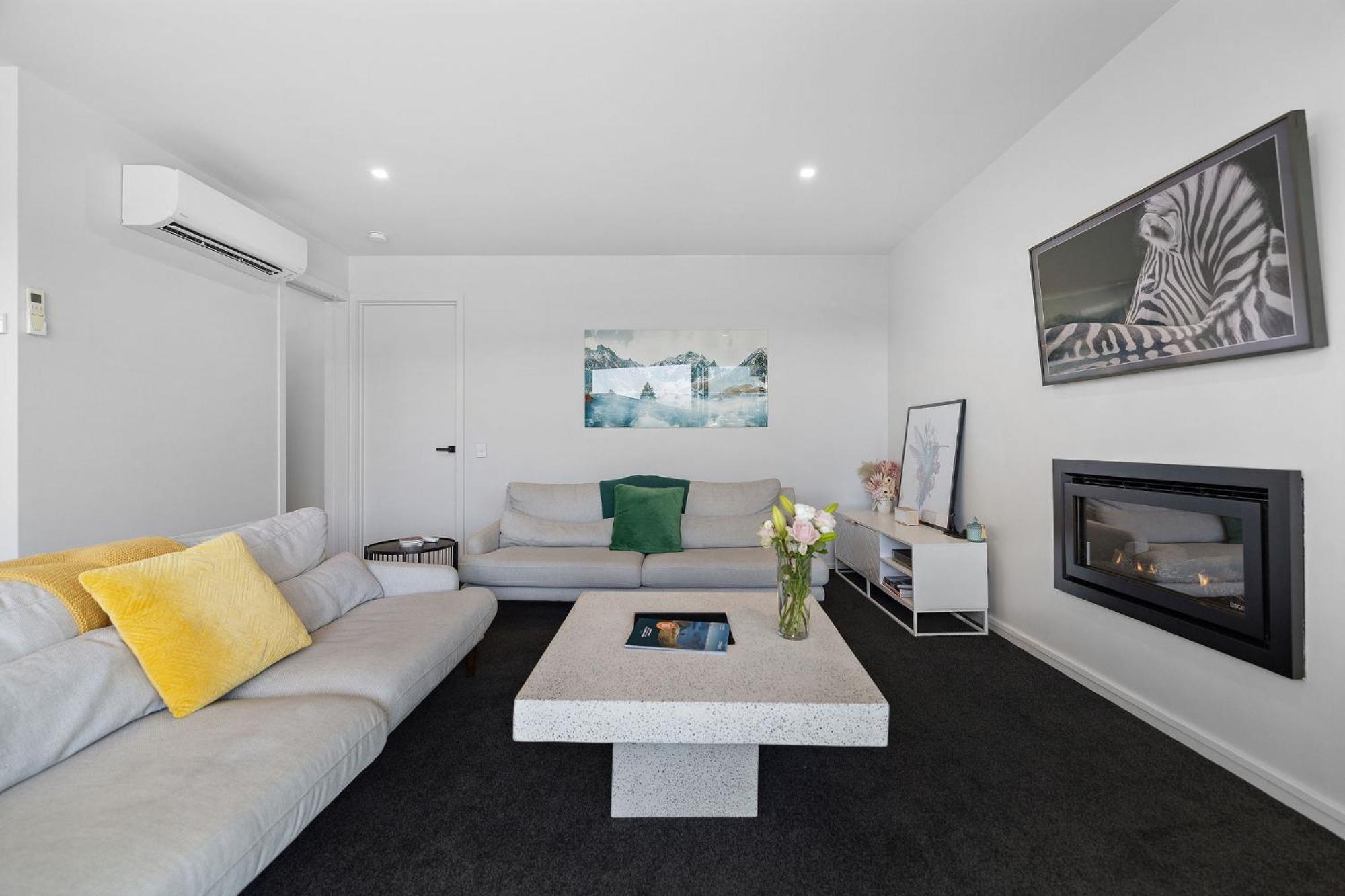 Homestead Retreat - 2 Bedroom - Lake View Queenstown Bagian luar foto