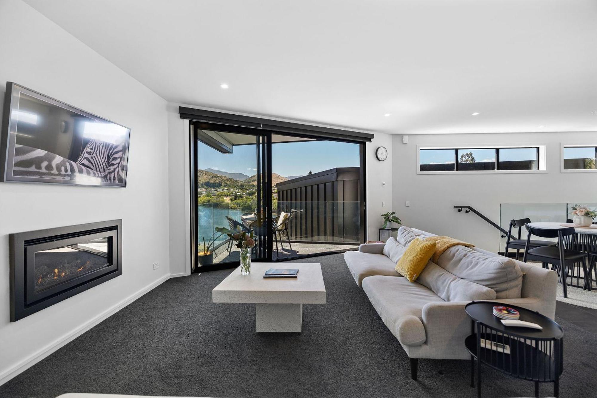 Homestead Retreat - 2 Bedroom - Lake View Queenstown Bagian luar foto