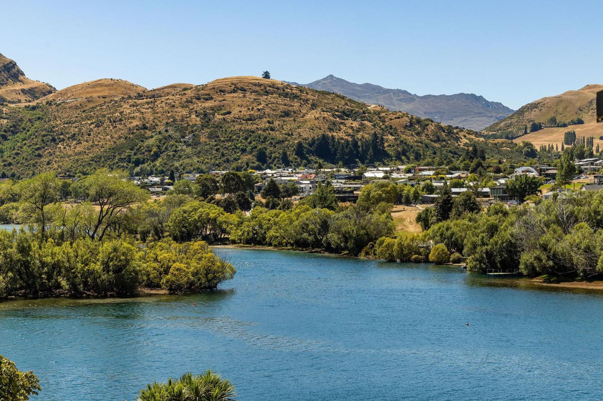 Homestead Retreat - 2 Bedroom - Lake View Queenstown Bagian luar foto